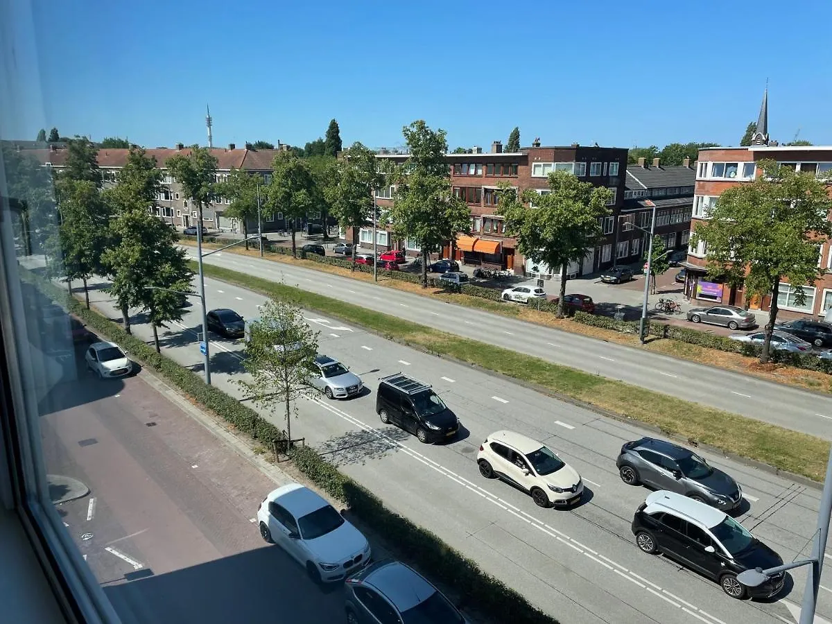 Sunny And Spacious Apartment Rotterdam 0*,  Nederländerna